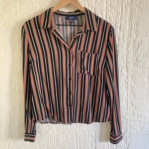Forever 21 Striped Button-Up Shirt Size Large